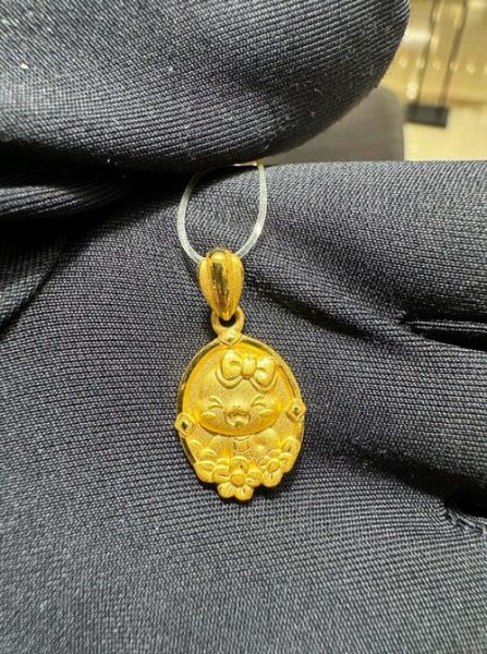 纯金生肖属相牌子图片（纯金生肖属相牌子图片及价格）