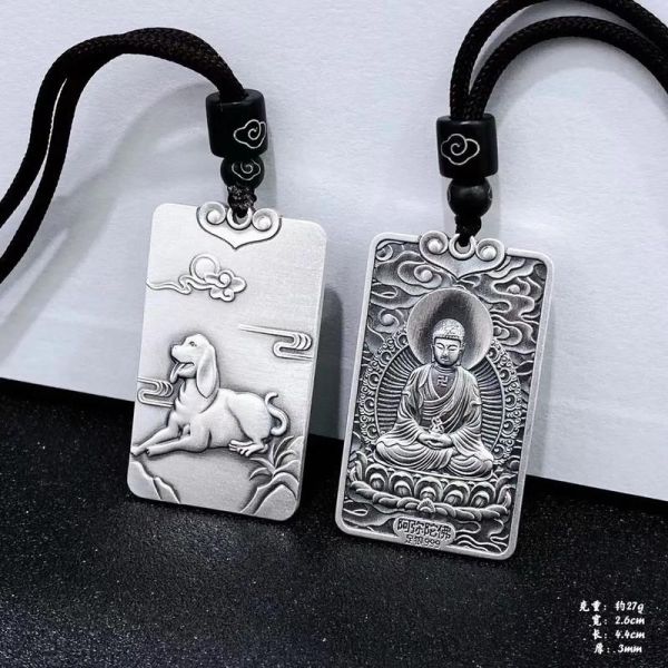 银饰品十二生肖属相（银饰十二生肖吊坠哪种最招财？）