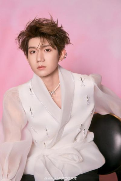 王源属相是什么生肖