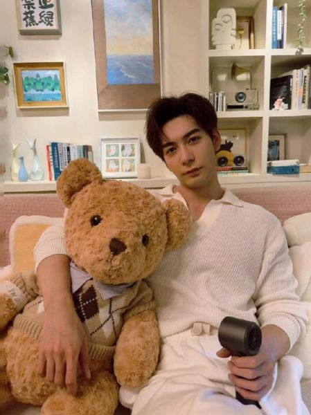 陈星旭属相什么生肖（陈星旭属什么生肖？属狗🐶）