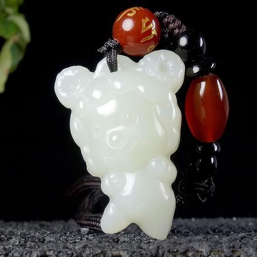 生肖羊属相挂件图片欣赏(生肖羊属相挂件图片大全及寓意指南)