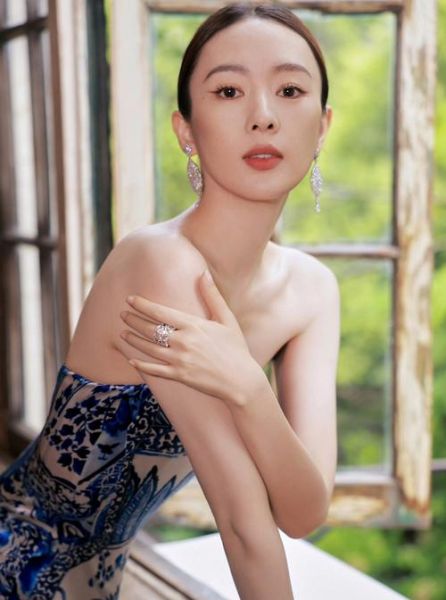 童瑶属什么生肖属相（童瑶属什么生肖？）