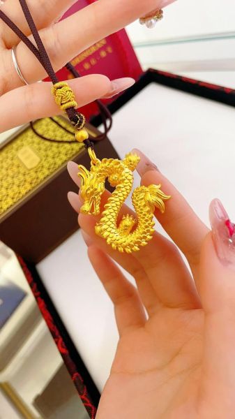 生肖龙带什么属相（生肖龙佩戴什么饰品最旺运）