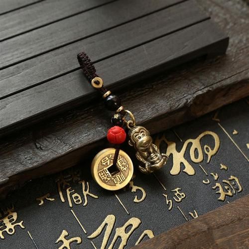 生肖属相和生肖猴挂件（生肖猴挂件怎么选才最旺运？）