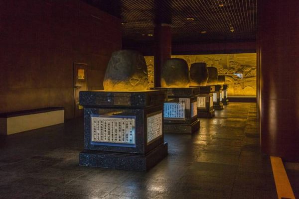 蒋介石是何生肖属相（蒋介石属什么生肖？小白一看就懂）