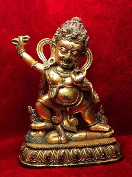 金刚菩萨属什么生肖属相（金刚菩萨属什么生肖属相？）