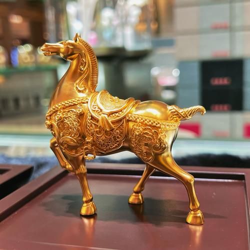 属相吊坠 生肖金马（生肖金马吊坠怎么挑？新手避坑指南）