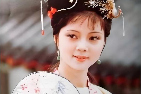 薛宝钗什么生肖属相（薛宝钗属什么生肖？）