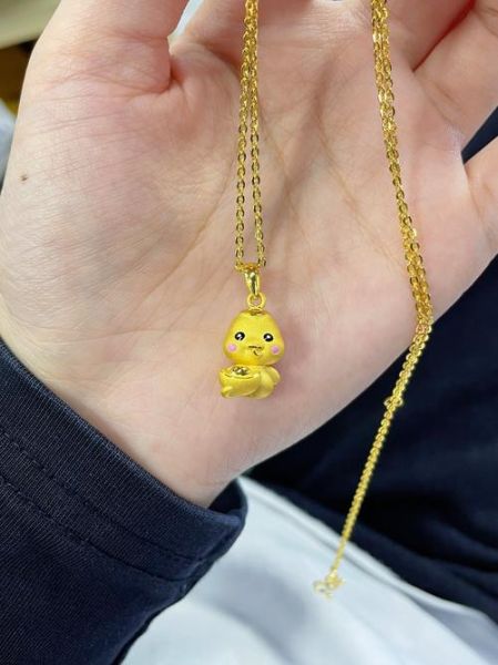 金子生肖吊坠属相（金子生肖吊坠属相哪款最招财💍）