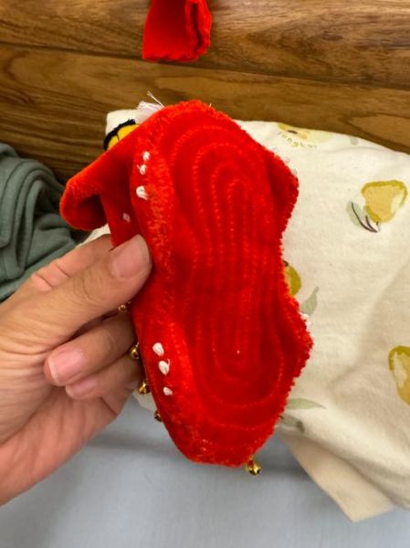 生肖红鞋属相(生肖红鞋属相能否穿?小白避坑指南)