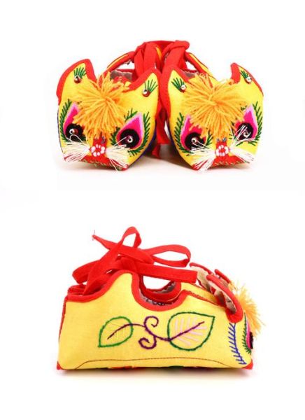 生肖红鞋属相(生肖红鞋属相能否穿?小白避坑指南)