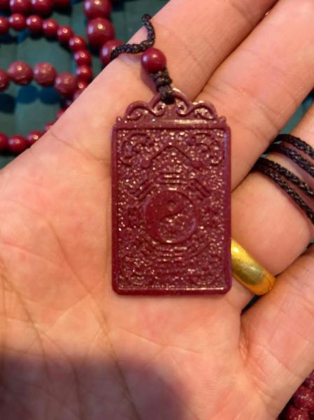 哪个生肖属相不能戴朱砂(哪些生肖真的不能戴朱砂?)