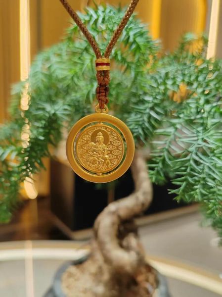 蛇属相的生肖守护佛（蛇属相的生肖守护佛是谁？）