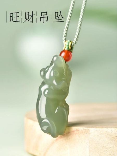 生肖狗佩戴什么属相（生肖狗佩戴什么属相最适合？）