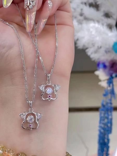 纯银生肖属相掉坠（纯银生肖吊坠怎么选不踩坑）