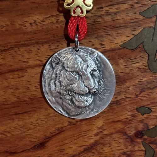 纯银生肖属相掉坠(纯银生肖吊坠怎么选不踩坑)