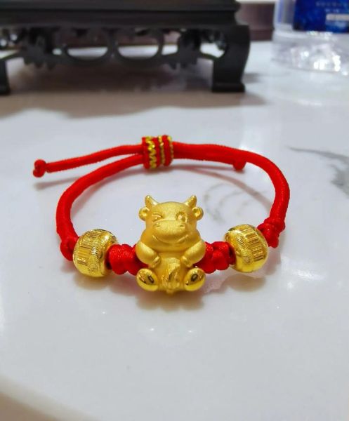 生肖属相首饰图片（生肖牛适合佩戴的黄金首饰款式图）