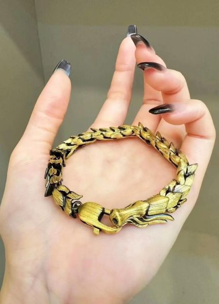 属相手链 生肖龙黄金（生肖龙黄金手链怎么选？新手避坑指南）