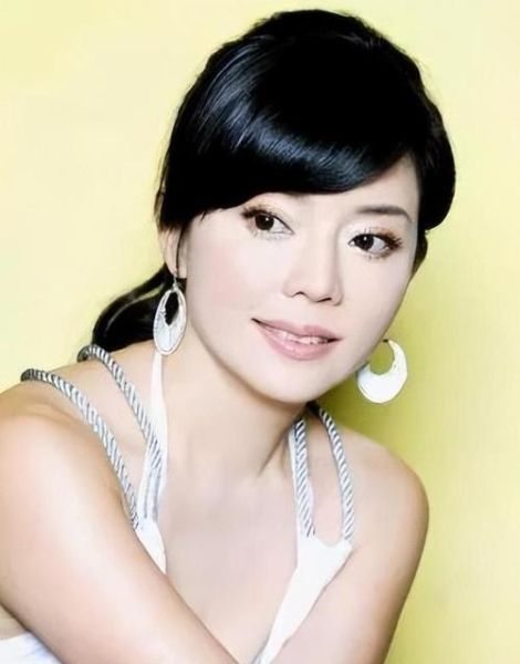 狄莺属什么生肖属相(狄莺什么属相)