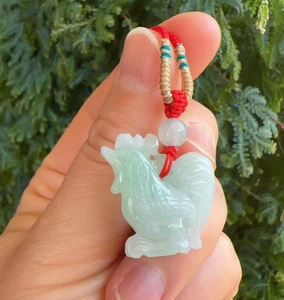 生肖鸡适合戴什么属相