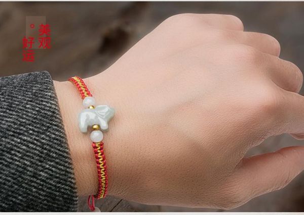 生肖属相翡翠手链（十二生肖翡翠手链怎么选？新手避坑指南）