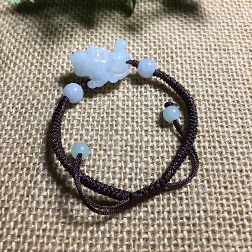 生肖属相翡翠手链（十二生肖翡翠手链怎么选？新手避坑指南）