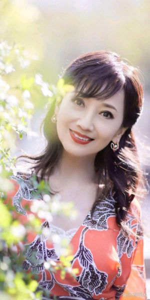 赵雅芝生肖属相（赵雅芝属什么生肖？小白一看就懂🐉）