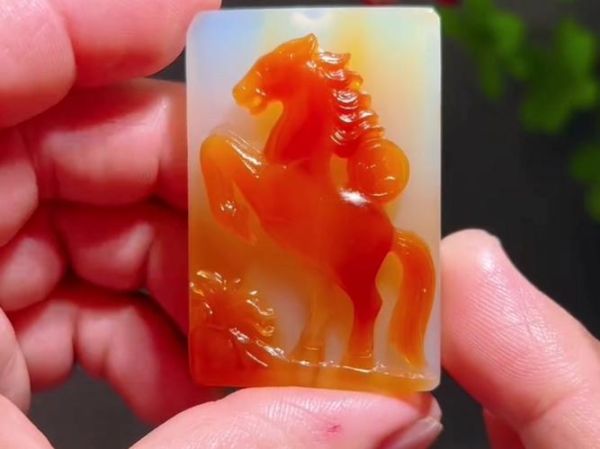 马生肖属相牌子图片大全（马生肖牌子图片高清大全📸）