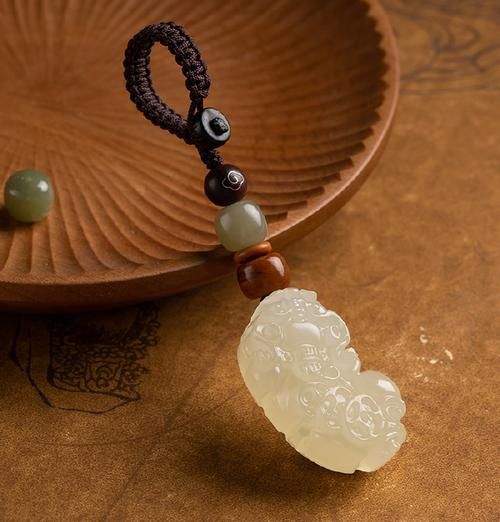 辟邪的生肖属相（属什么生肖的人自带辟邪光环？）