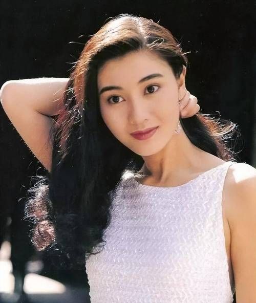 李嘉欣生肖属相（李嘉欣属什么生肖？）