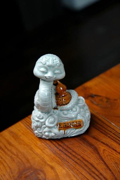 蛇宝宝属相相合生肖（蛇宝宝属相相合生肖有哪些）