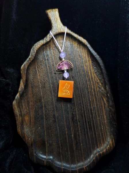 石牌属什么生肖属相（石牌属什么生肖属相查询）