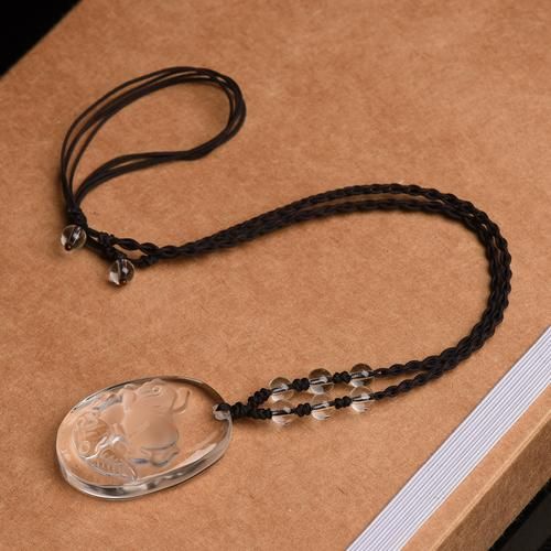 什么生肖买什么属相（属猪的人买什么属相挂件最好）