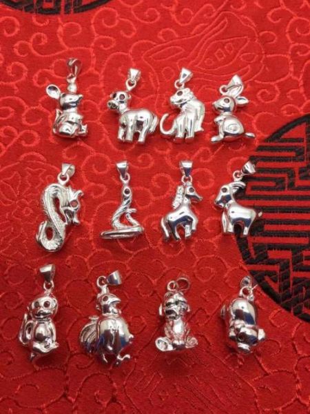 十二生肖属相牌银子（十二生肖属相牌银子多少钱一个）