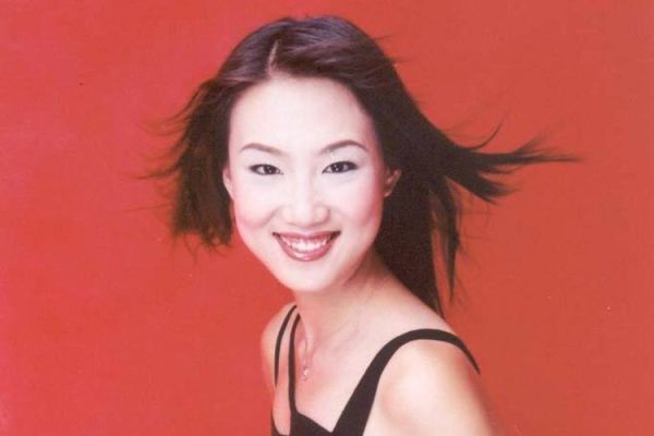 贾雯是什么生肖属相（贾雯生肖揭晓：属蛇吗？小白一看就懂）