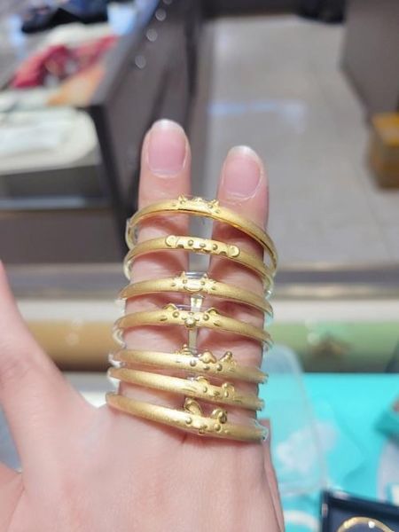 手镯生肖属相搭配（新手怎么看手镯生肖搭配最实用）