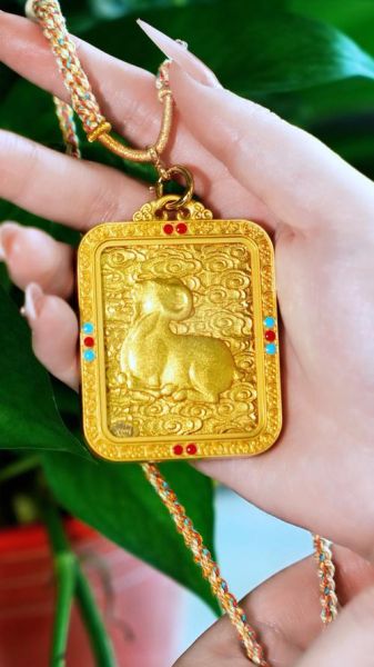 属相佩戴什么生肖最好（属相佩戴哪个生肖吊坠最旺）