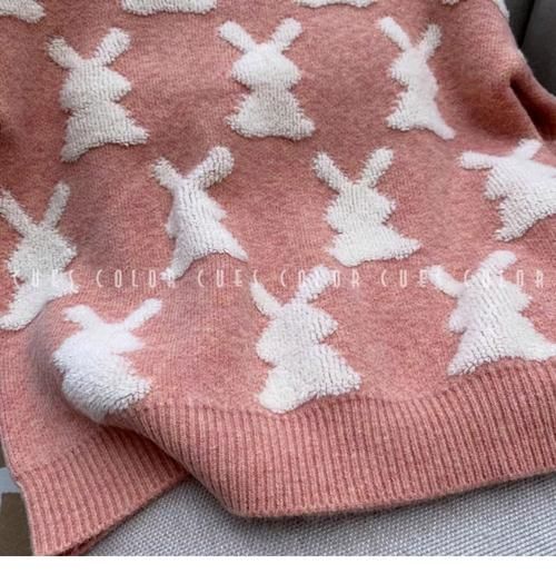 生肖属相圆领衫（生肖兔圆领衫怎么选颜色）